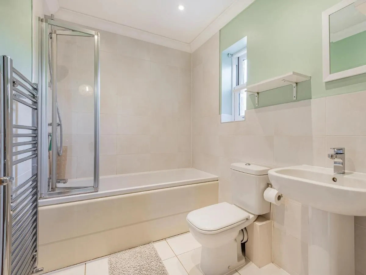 3 Bed In Christchurch 73946 Birleşik Krallık