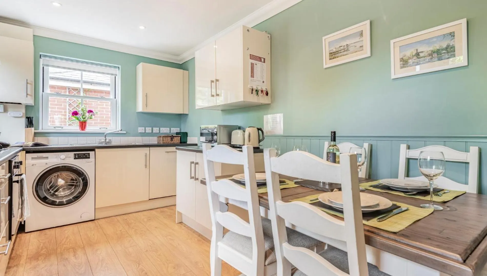 3 Bed In Christchurch 73946 Holiday home