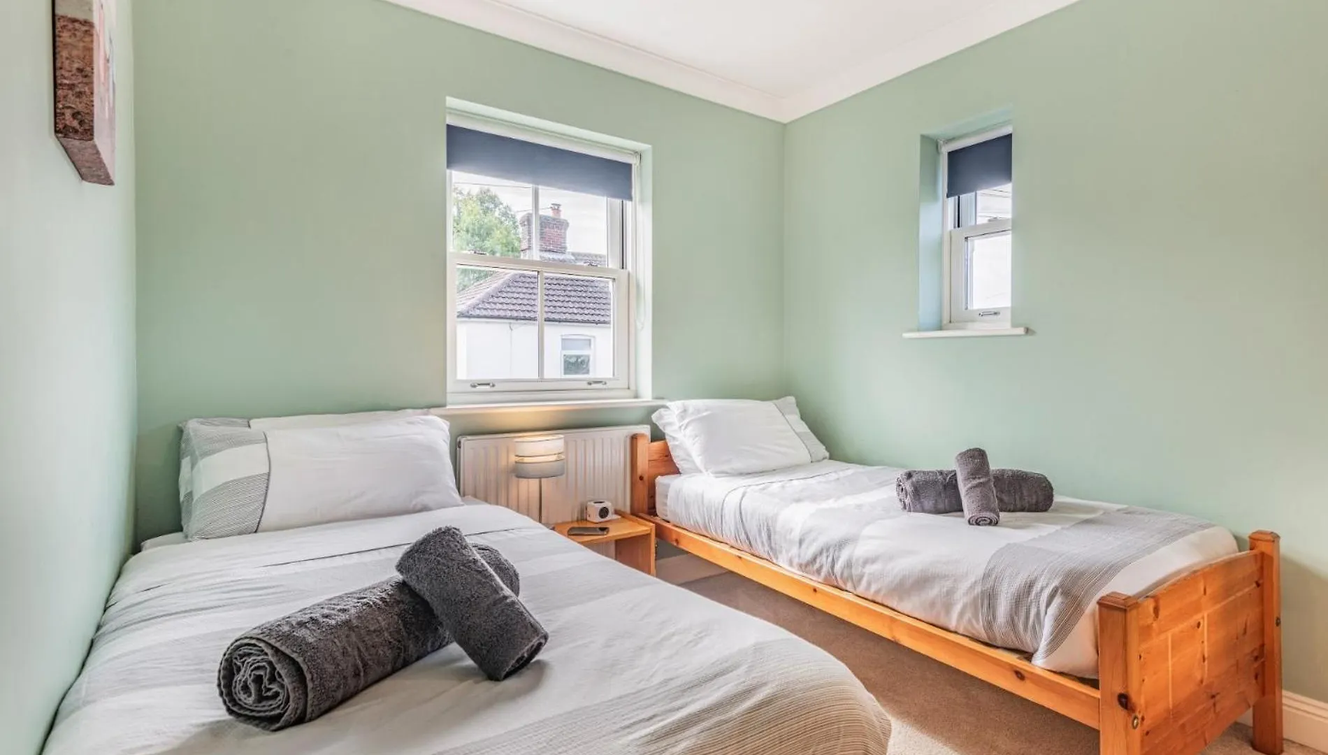 3 Bed In Christchurch 73946 Tatil Evi